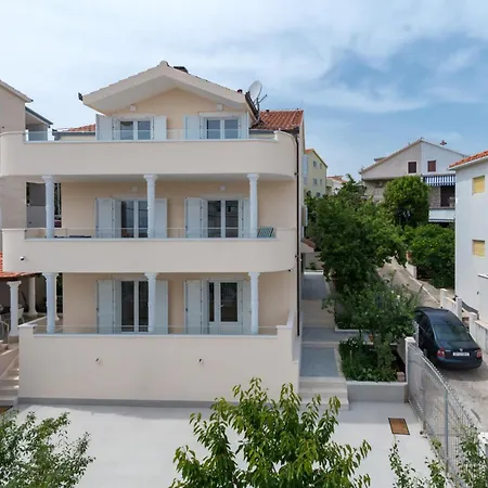 1 Bedroom Stunning In Trogir