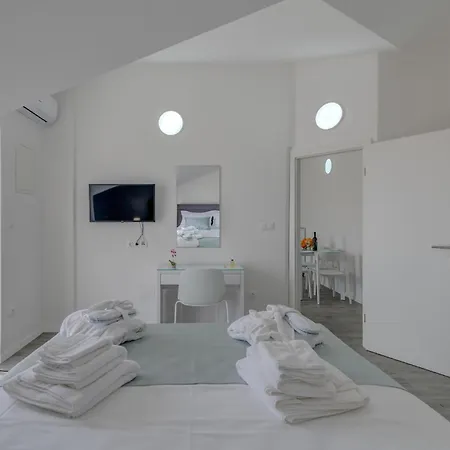 1 Bedroom Stunning In * Trogir